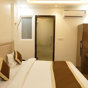Hotel Kartar Grand